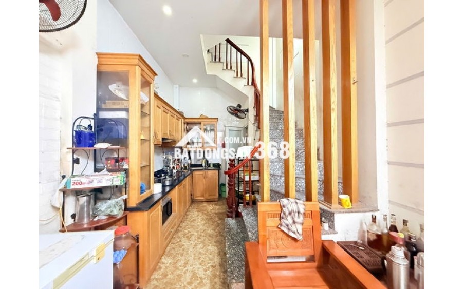 Bán Nhà 6 Tầng Hồ Tây - 2 Mặt Thoáng - Gần Phố - Gần Hồ Tây